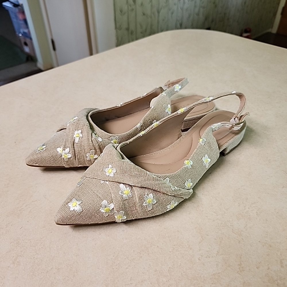NEW Women's Kelly & Katie Ofena Linen Mule Flat Embroidered Daisies Size 11 - Picture 10 of 10